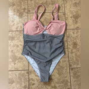 One piece swimsuit NWOT